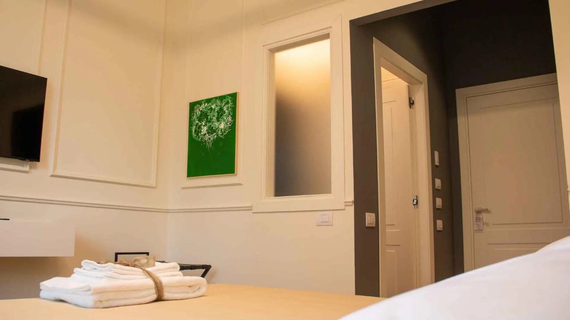 Mari Luxury Rooms And Suites Bari